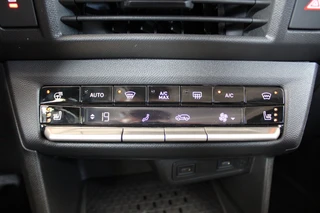 Opel Frontera 1.2 Turbo Hybrid Ultimate 5P  | Keyless | Camera | Navigatie | BLIS | Winterpack / 22