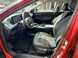Kia EV6 77.4 kWh  | Afn. Trekhaak | SOH 100% | Half Leder | Adapt. Cruise | Stoel- en stuurverwarming | Apple/Android / 5