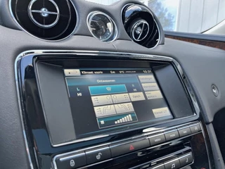 Jaguar XJ 3.0 V6 341 PK SC AWD LEDER SCHUIFDAK LMV / 34