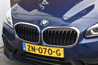 BMW 2 Serie Active Tourer 225xe LEDER SPORTSTOELEN NAVIGATIE LMV LED / 37