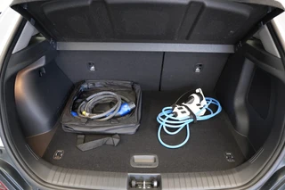 Hyundai Kona EV Comfort 64 kWh 3-Fase  Warmtepomp Two-Tone Adaptive-Cruise Navigatie / 20