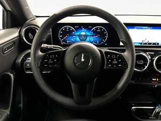 Mercedes A-klasse 200 Advantage LEER NAVI CAMERA CRUISE LM ECC. / 19