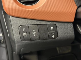 Hyundai i10 1.0i Comfort 5p. AIRCO CARPLAY 36000 KM. / 17