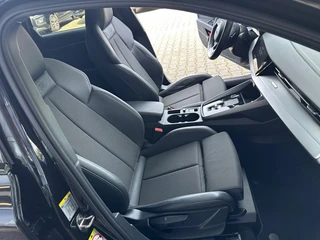 Audi A3 30 TFSI S-LINE Black, Automaat, ACC, Camera, Carplay, ALL IN prijs! / 13