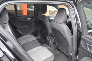Volvo XC40 T4 Recharge Plus Bright | Stoelverwarming | Trekhaak | 360° Camera | H/K | Keyless / 24
