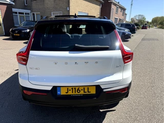 Volvo XC40 2.0 B4 200pk R-Design  Panoramadak, Trekhaak, Camera / 17