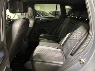Volkswagen Tiguan 1.5 TSI R-Line Pano Virtual Harman Kardon / 33