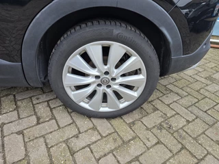 Opel Grandland X 1.2 Turbo Business Executive / 7
