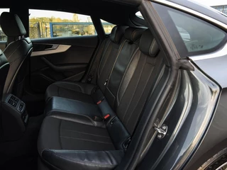 Audi A5 Sportback 1.4 TFSI Sport S-line Edition Virtual Cockpit Ambianceverlichting Stoelverwarming LED Apple CarPlay Android Auto DAB Navigatie 18" / 13