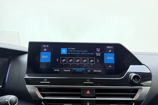Citroen C4 1.2 Puretech 130pk Automaat Shine Pack Business | Navigatie | Adapt. Cruise control | Lederen stoelen elektrisch en verwarmd | Head-up display | Keyless | Apple Carplay/Android Auto | 18" Lichtmetalen velgen / 28