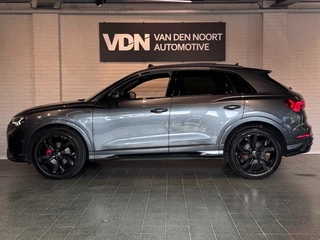 Audi Q3 35 TFSI S-Line Black Edition Pano Camera Leder Trekhaak 19'' / 8