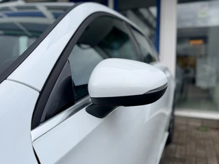 Mercedes-Benz A-Class 160 Advantage I Navigatie I Camera I Cruise contr. I Climate / 17