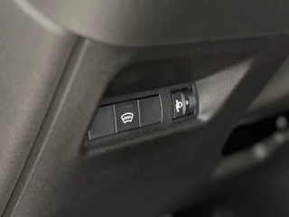 Fiat 600 1.2 Hybrid Urban | Apple-Android | Parkeersensor achter | Cruise control / 20