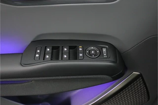 Kia EV9 GT-Line AWD 99.8 kWh - Schuif-/kanteldak - Stoelverwarming-/ventilatie - Massage zetel - Head-Up - Fabrieksgarantie tot 02-2033 / 19