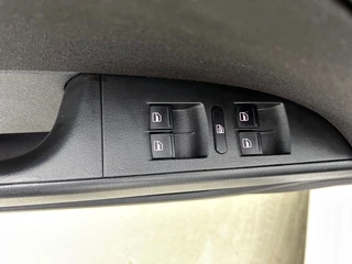 Seat Leon 2.0 TFSI FR | Cruise control | Stoelverwarming | Navigatie | Airco | Parkeersensoren | Trekhaak / 32