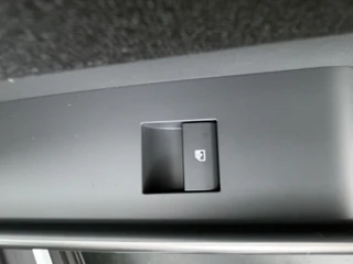 Kia EV2 Plus 61 kWh  - Navigatie - Achteruitrijcamera - Adaptief cruise control - Stoelverwarming - Stuurverwarming - Nieuw uit voorraad leverbaar / 43