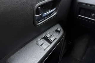 Suzuki Ignis 1.2 Smart Hybrid Select 83pk | Automaat | Airco | Lichtmetalen Velgen | Camera | Stoelverwarming | Apple Carplay Android Auto | 6.000km! / 17