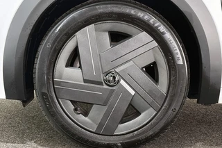Lancia Ypsilon 1.2 Turbo Hybrid 110pk / 19