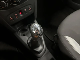 Dacia Sandero 0.9 TCe Stepway Lauréate AURCO TREKHAAK NAVI CRUISE. / 34