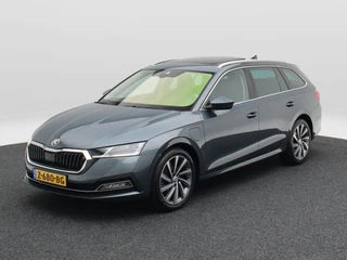 Skoda Octavia Combi 1.4 TSi 204 PK iV PHEV Business Plus | Stoelverwarming | Panoramadak | Camera | Adaptive Cruise | Head UP | 18 Inch | 95.33 Km !!
