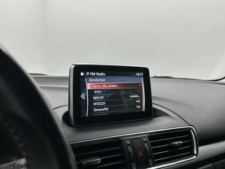 Mazda 3 2.0 GT-M LEER NAVI CARPLAY ECC CRUISE LM 102000KM STOELVERWARMING. / 38