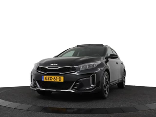 Kia XCeed 1.5 T-GDi GT-Line  - Automaat - Panorama dak - Stoel/Stuur verwarming - Navigatie - Climate Control - Achteruitrijcamera - Elektrische Achterklep - Fabrieksgarantie tot 01-2032 / 2