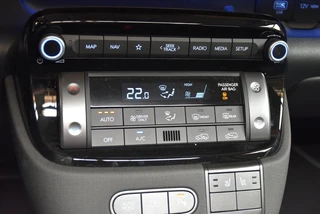 Hyundai Inster 49 kWh Evolve Sky + Winter en Tech pack / 27