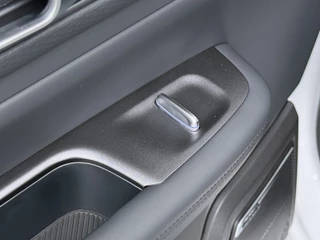 Jaecoo 7 1.5 GDI SHS-P Exclusive  - Full Option - Head-up Display - Stoelverarming - Stoelverkoeling - AppleCarplay Android Auto - Schuif/kanteldak - - Fabrieksgarantie tot 10-2032 of 150.000km / 35