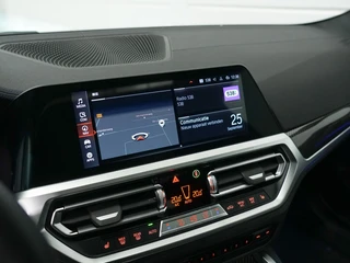 BMW 4 Serie Coupé M440i Schuifdak | Harman Kardon | M Stoelen / 15