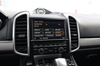 Porsche Cayenne 3.6 GTS|Panoramadak|Bose|Sportchrono|Navi|Camera|Stoelverwarming Voor/Achter|Verwarmd Stuurwiel|Elek. Stoelen|LED| / 12