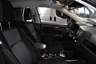 Mitsubishi Outlander 2.4 PHEV Plug-In CAMERA/CARPLAY-ANDROID/STOELVERW./ETC,! / 16