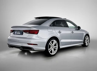 Audi A3 Limousine 35 TFSI S-Line Automaat | Adaptive Cruise | Parkeersensoren | Panoramadak / 2