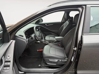 Kia Niro 1.6 GDi Hybrid DynamicLine Navi | Metallic lak | Cruise Control Adaptief | Fabrieksgarantie t/m 3 2033 | Keyless entry | Camera | / 9