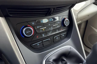 Ford C-Max 1.0 Titanium 125pk | Navigatie | Camera | Climate Control | Lederen Bekleding | Stoel - Voorruitverwarming | Weinig Kilometers | Parkeersensoren / 27
