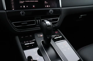 Porsche Macan 2.0 266 PK | NW MODEL | SPORTCHRONO | LEDER | PANO-DAK | MEMORY | STOELVERK. | STOEL/STUURVERW. | CAMERA | / 30