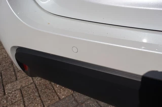 Toyota Yaris 1.5 HYBRID 115 STYLE STOEL-STUUR VERW. DODEHOEK LED KOPLAMPEN KEYLESS PARK.SENSOREN V+A / 24