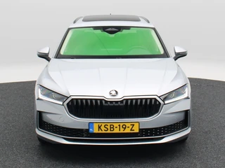 Skoda Superb Combi 1.5 TSi 204 Pk PHEV Edition | Panoramadak | Stoelverwarming | Camera | Trekhaak | Adaptive Cruise | 17 Inch | 23.131 Km !! / 6