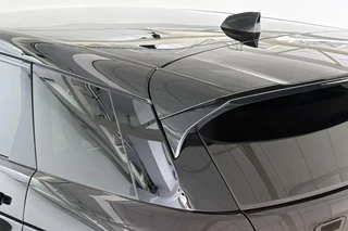 Land Rover Range Rover Evoque 1.5 P300e AWD SE Leder Memory Stuur-Stoelverwarming Camera / 47