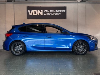 Ford Focus 1.0 EcoBoost ST Line Business Trekhaak Navi ACC Smartlink 17'' / 9
