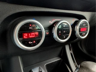 Alfa Romeo Giulietta 1.4 T SPORTIVA AUTOMAAT  Cruise Control | Clima | Parkeersensoren / 18