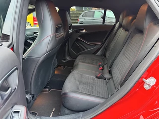 Mercedes-Benz CLA Shooting Brake 180 AMG Night Pakket LED Camera / 19