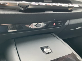 DS DS 4 1.6 HYbrid 225 PHEV E-Tense Trocadero Stoel/Stuurverw. Leder Carplay Plug-in / 34