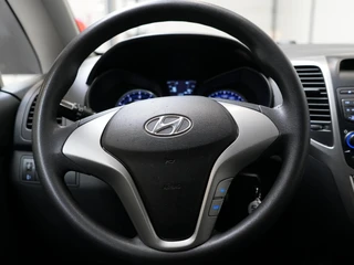 Hyundai ix20 1.4i i-Drive / 17