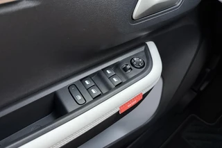 Citroen C3 1.2 Turbo 100pk Max | Comfort Stoelen | Apple Carplay/Android Auto | Parkeercamera/-sensoren | Full LED | DAB | Cruise Control | Climate Control | Draadloze telefoonlader | / 20