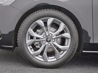 Ford Focus 1.0 Ecoboost automaat ST line X Panoramdak | Afn. Trekhaak | / 8