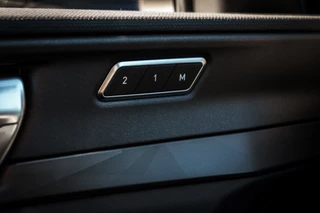 Lynk & Co 01 1.5 Plug-in Hybrid 262 Pk Panoramadak | 75 km Elektrisch | 360 Camera | Full Map Navi | NL Auto | 20 inch. LMV | 1e eigenaar / 49