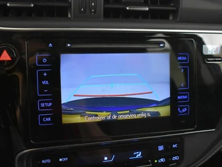 Toyota Auris Touring Sports 1.8 Hybrid Team D / 23
