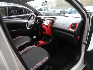 Citroen C1 1.0 VTi Airscape Shine | Cabrio dak | Achteruitrijcamera | Climate control | Lichtmetalen velgen | 5 deurs | Extra getint glas / 12