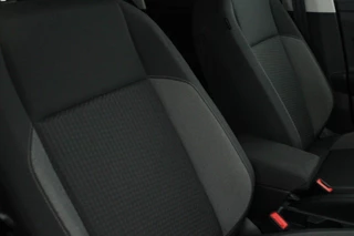 Volkswagen Taigo 1.0 TSI 116pk DSG Life Edition Camera Keyless App-Connect / 35