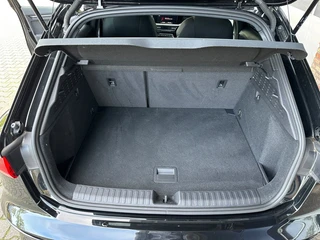 Audi A3 30 TFSI S-LINE Black, Automaat, ACC, Camera, Carplay, ALL IN prijs! / 14